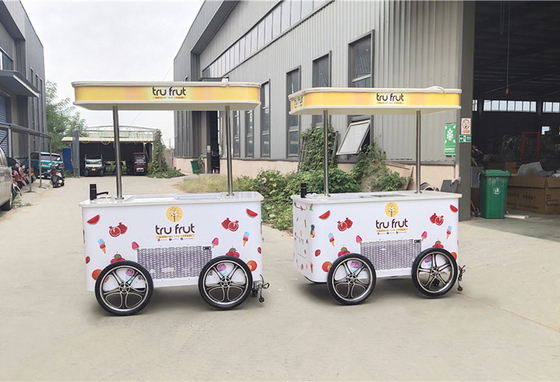 フード バイク カー アイス クリーム: お菓子 を 売る 刺激 的 で 現代の 方法