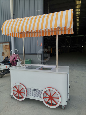 人気屋外アイスクリームディスプレイ フリーザーショーケース付き 推し車 工場価格 販売